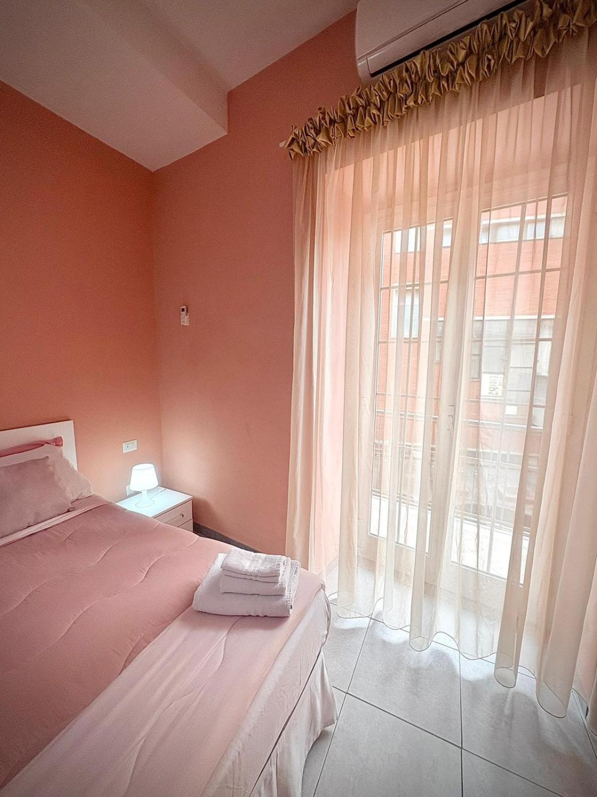 Rianna House B&B Неаполь Экстерьер фото